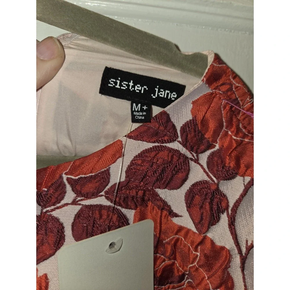 Sister Jane Wild Berry Floral Jacquard Mini Dress. Vibrant Rose. M - Picture 2 of 13